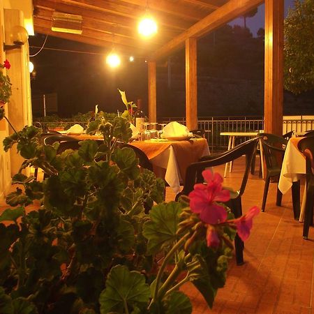 Hotel Ristorante Mosaici Пьяцца-Армерина Экстерьер фото