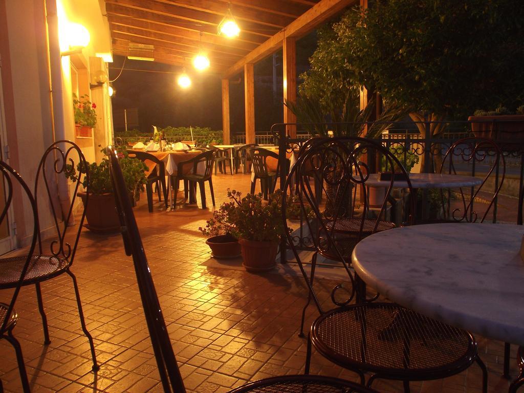 Hotel Ristorante Mosaici Пьяцца-Армерина Экстерьер фото